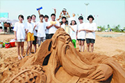 大连沙雕比赛“关公护海”获金奖