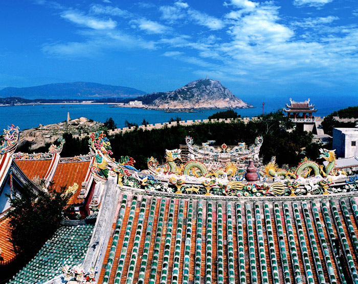 1 福建东山岛武圣殿,雄峙东海之滨.jpg
