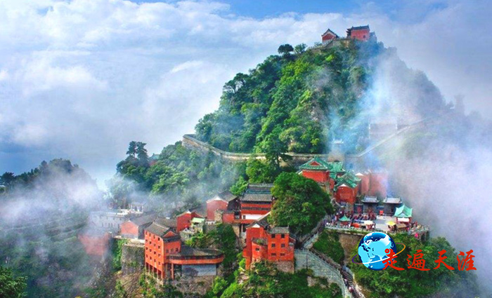 1 仙山武当,坐落在湖北省十堰市丹江口.jpg