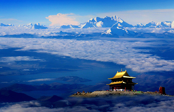 世界最高的珠穆朗瑪關帝殿(朱正明攝影製作).jpg