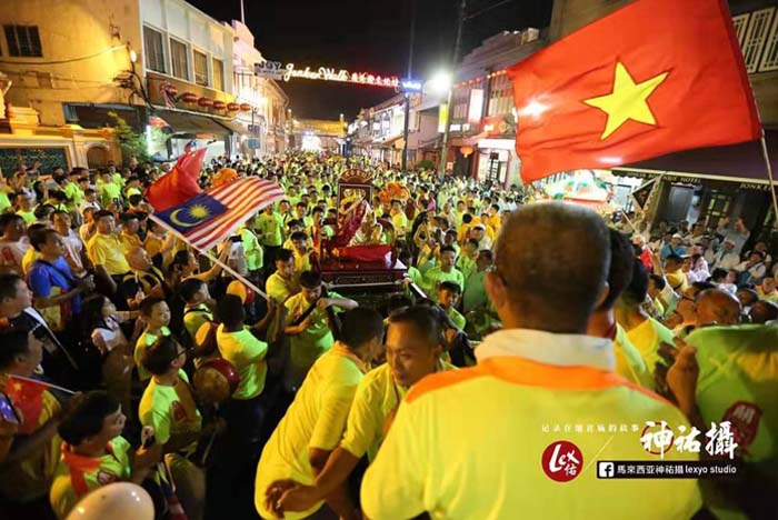 7關帝在馬六甲迅游現場.jpg