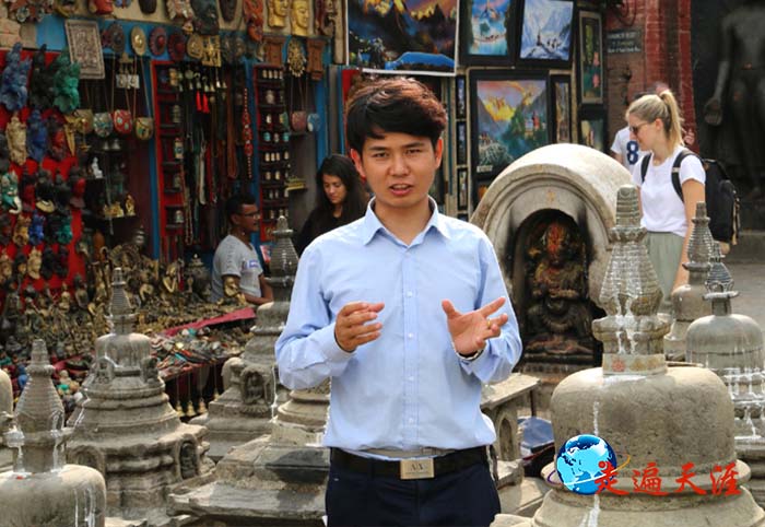 04 尼泊尔青年大梦说,我知道关公有个关圣帝君的名字,在中国是了不起的英雄.jpg
