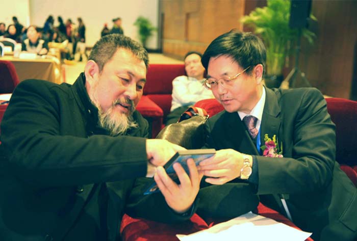 14 北京国家会议中心,陆树铭与朱正明畅谈世界关帝文化.jpg