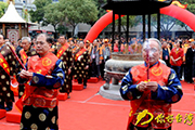 台湾金门：县长率团赴闽拜关公