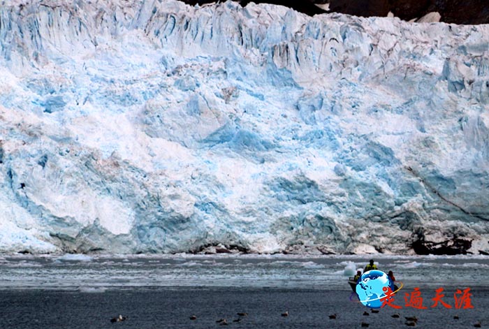 7 北极冰川，正在逐渐坍塌融化.JPG
